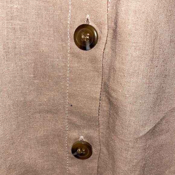 Velvet Heart tan linen button up blouse - Picture 4 of 15